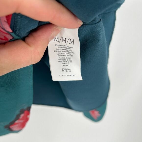 CABI Green Pink Blushing Floral Print Office Sleeveless Blouse Top Size Medium - Picture 5 of 5